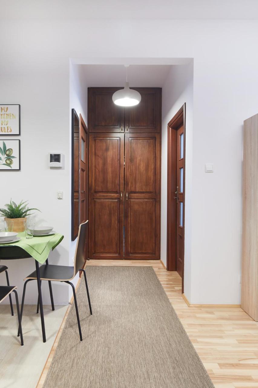 Zoliborz Green Garden Apartment ワルシャワ エクステリア 写真