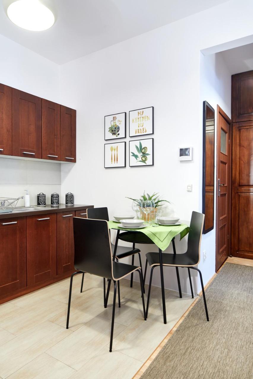 Zoliborz Green Garden Apartment ワルシャワ エクステリア 写真